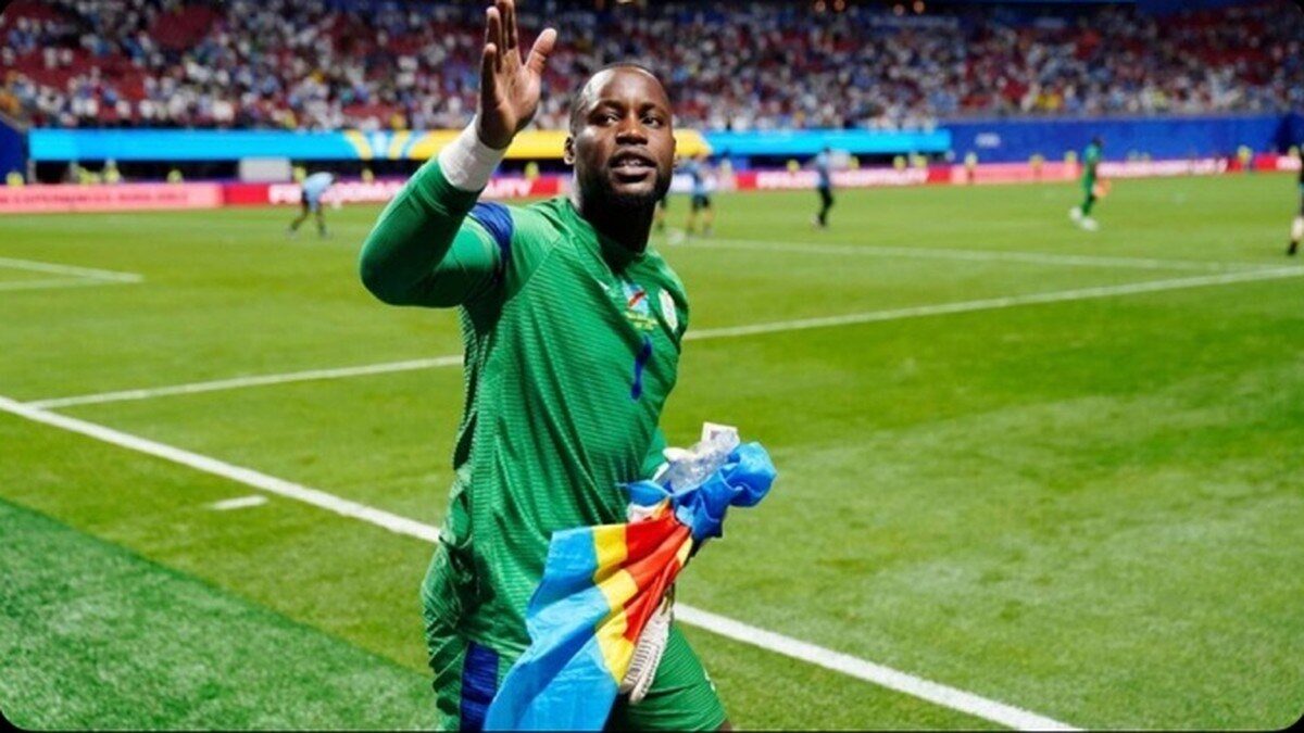 Photographie de Lionel Mpasi avec la RDC