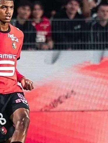 Abdelhamid Aït Boudlal sous les couleurs du Stade Rennais