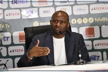 Patrick Vieira s’exprime devant les médias