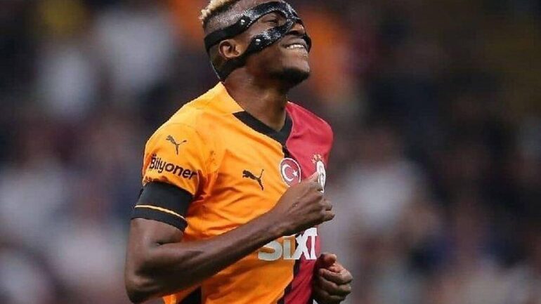 Victor Osimhen salue le Barça sans annoncer de départ de Galatasaray