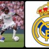 Yan Diomandé sous le maillot du Real Madrid face à un adversaire.